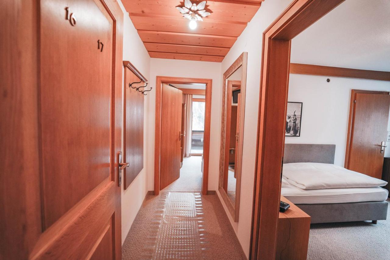 Hotel Garni Almjur Sankt Anton am Arlberg Buitenkant foto