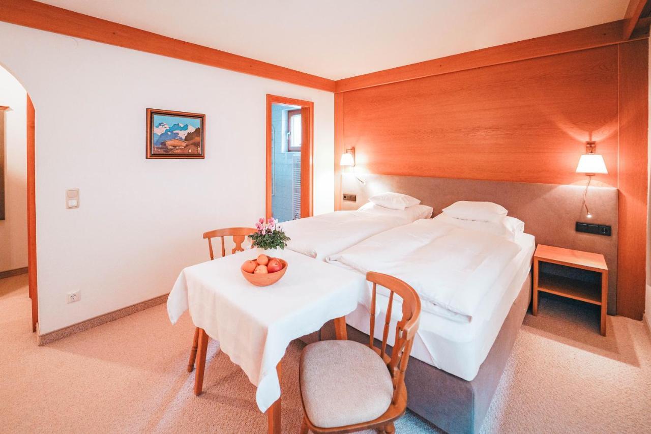 Hotel Garni Almjur Sankt Anton am Arlberg Buitenkant foto
